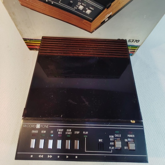 BEEPERLESS TELEPHONE ANSWERING MACHINE C14-B137 - Picture 3 of 3